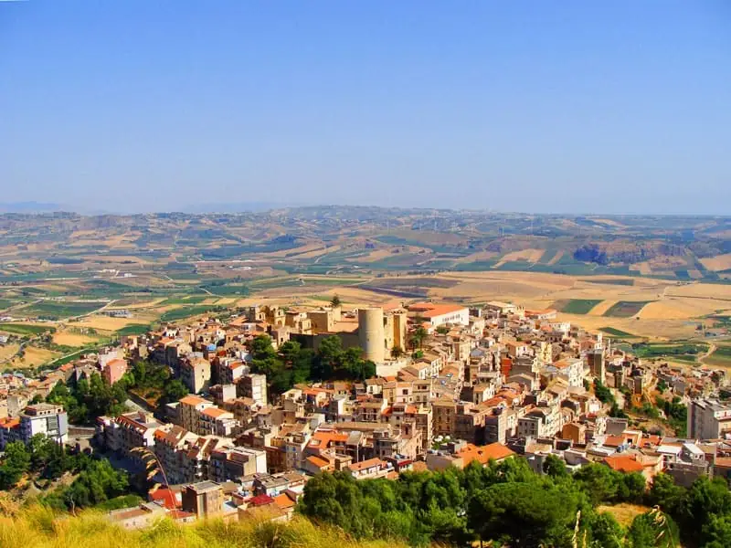 Scoprire Salemi d'estate